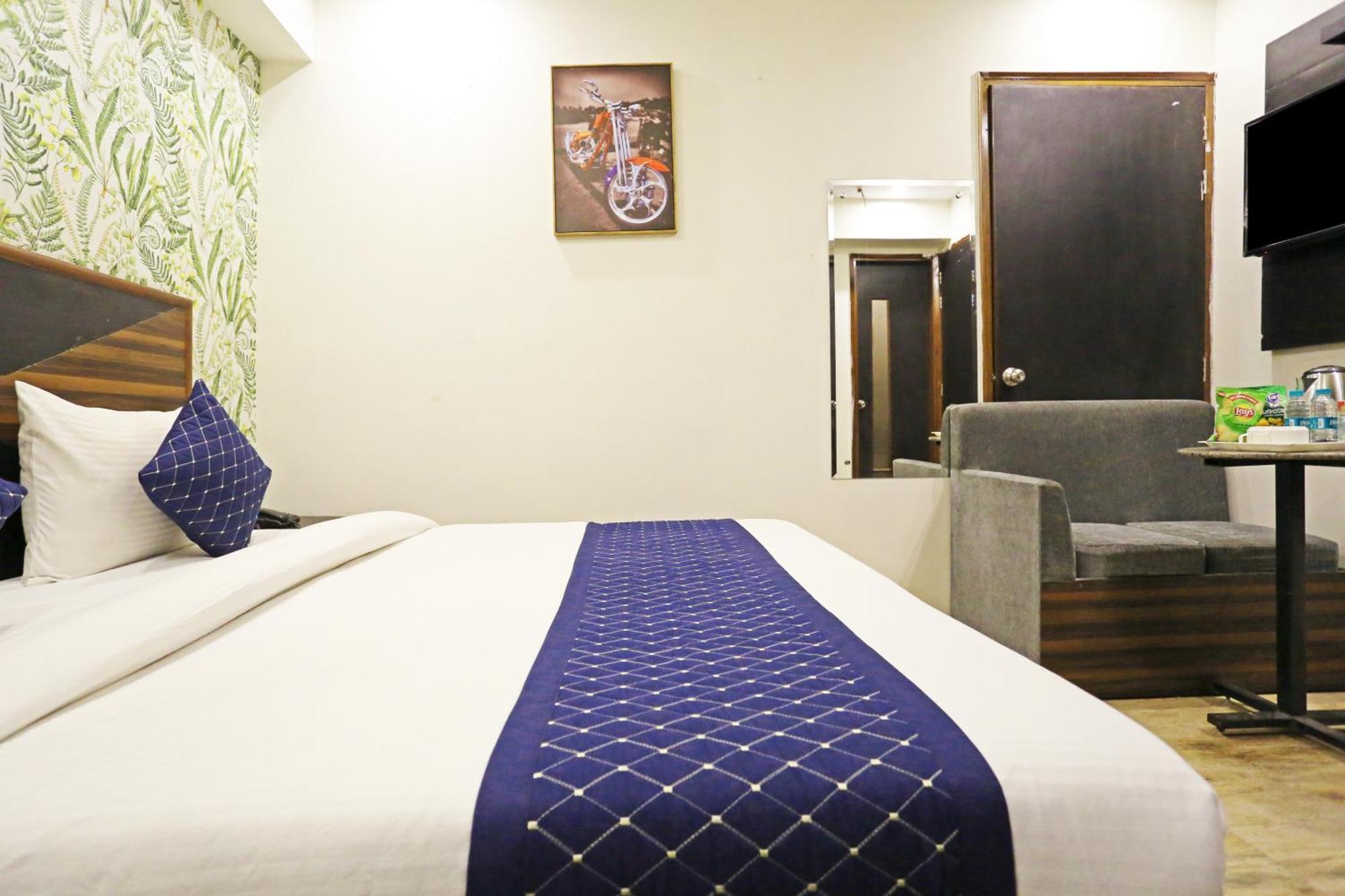 Hotel Linda Suites Near International Airport By La Casa 뉴델리 외부 사진